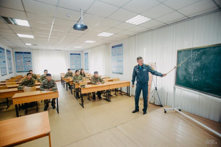 Alihan Bokeikhan University